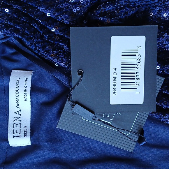 New Mac Duggal Embellished Midnight  Long Sleeves Gown. Size 4 - Picture 12 of 17